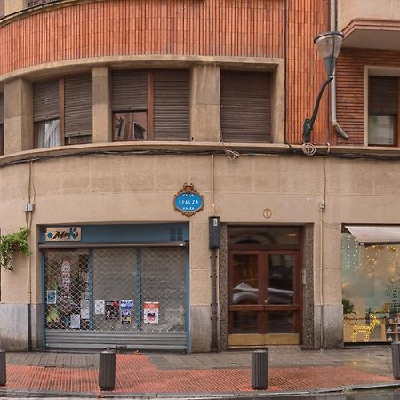 Encanto Y Confort En Calle Epalza - Tu Familia En El Corazon De Bilbao Exteriör bild
